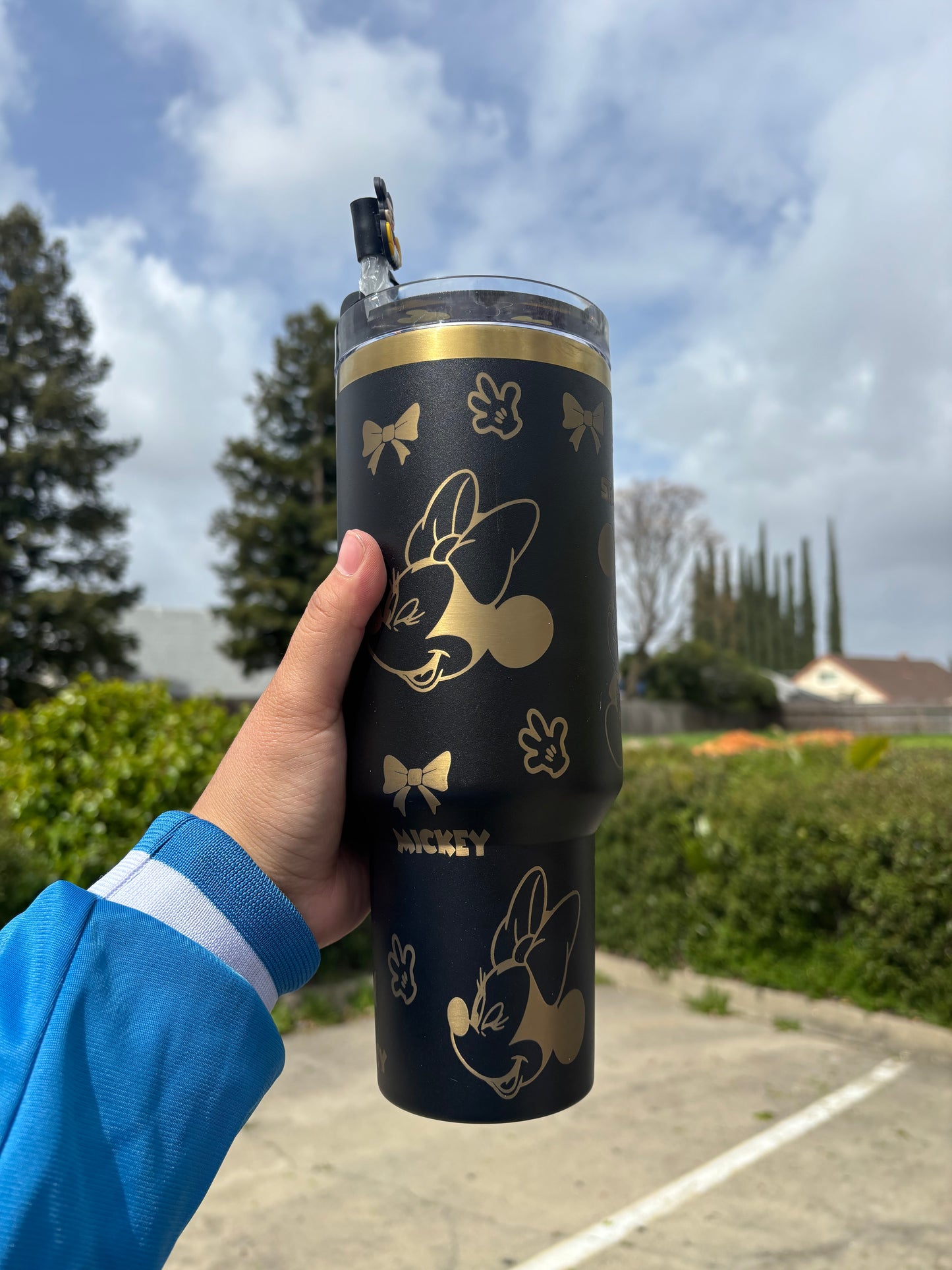 Disney Characters Mickey and Minnie Mouse 40oz Tumbler (STANLEY Dupe) Disneyland