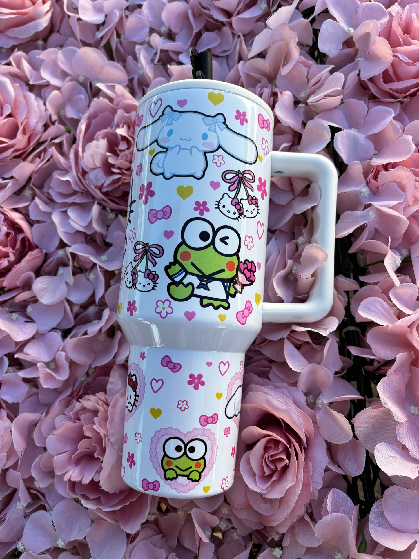 SANRIO 40oz Tumbler cup HELLO KITTY AND FRIENDS