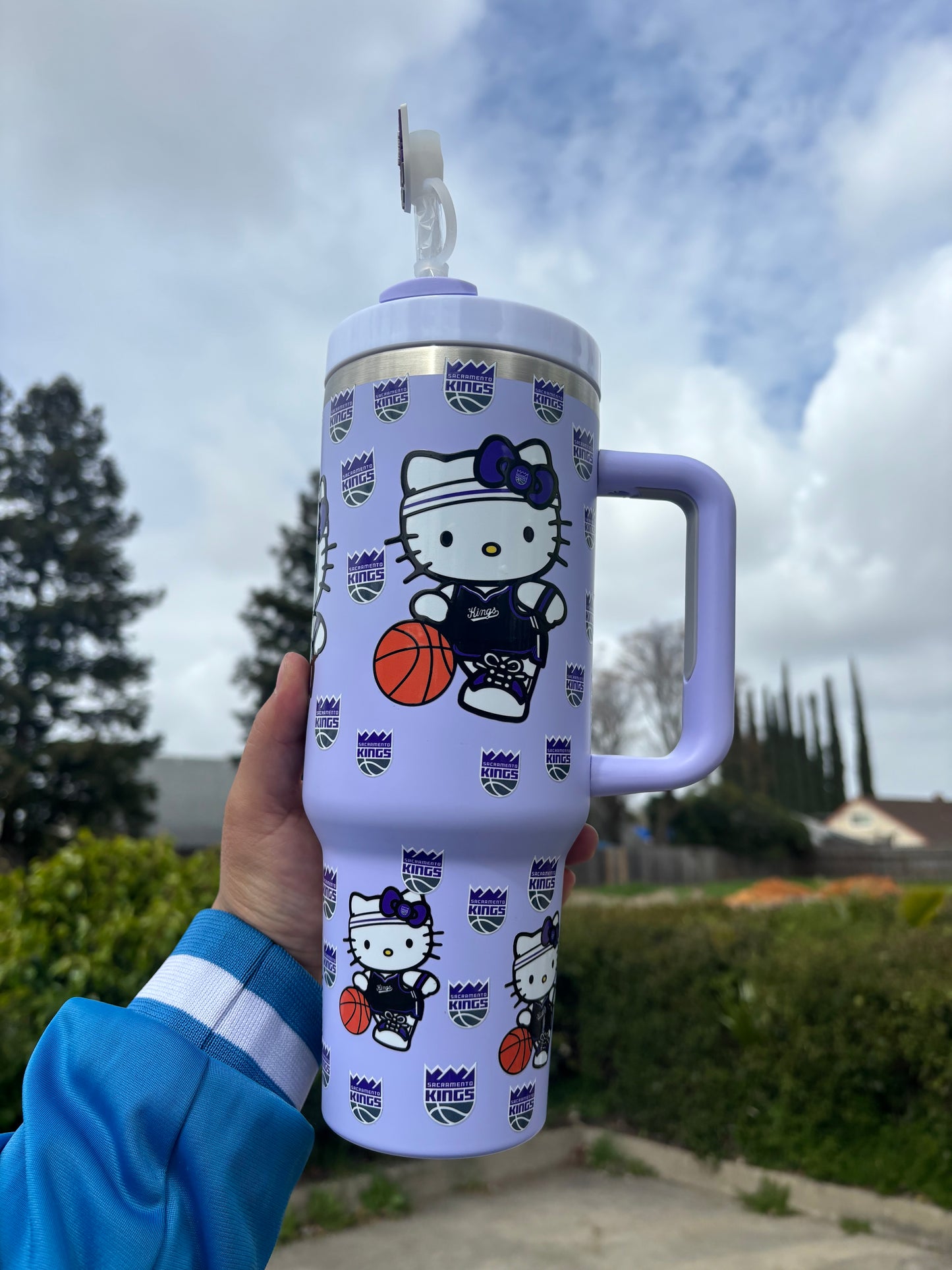 SACRAMENTO Kings Hello Kitty 40oz STANLEY